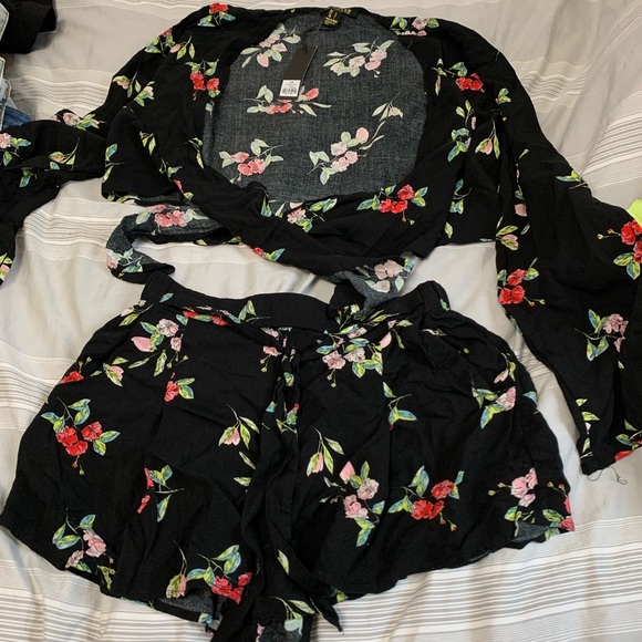 Summer set - Picture 1 of 1